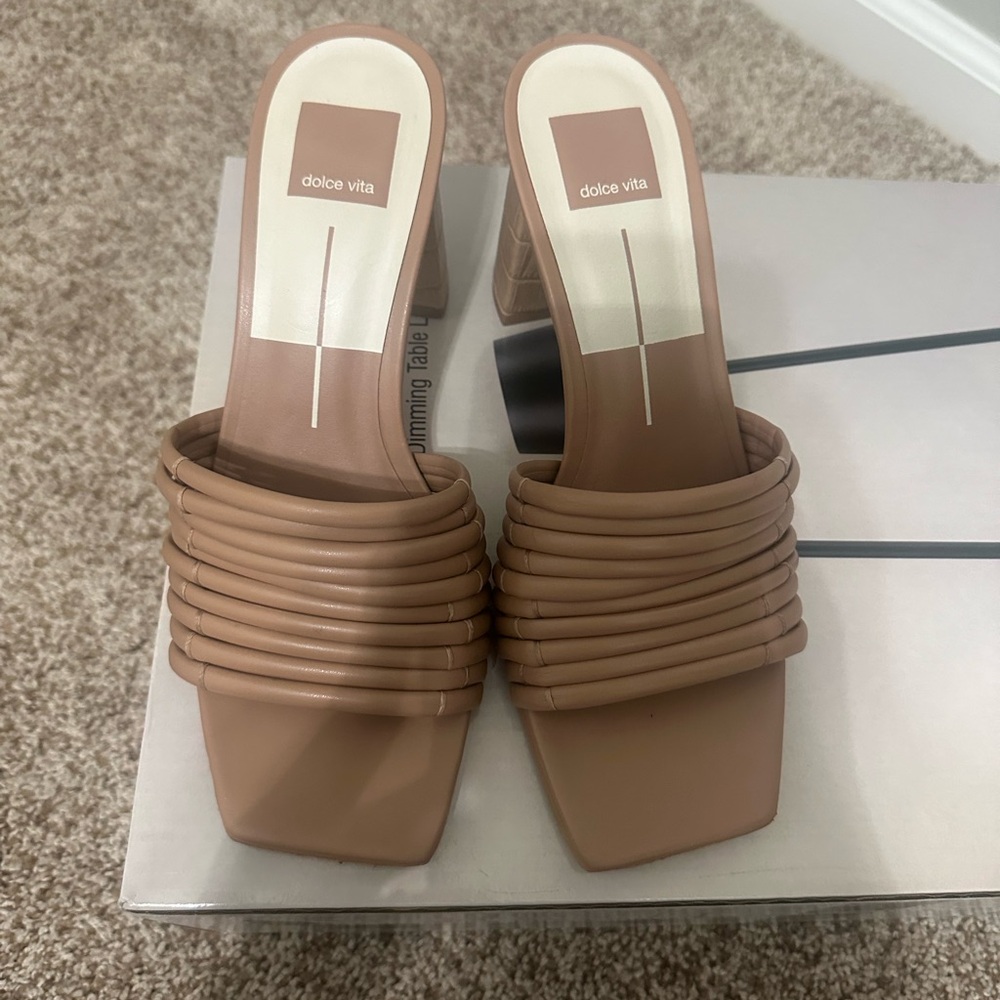 Dolce Vita Priana Heel